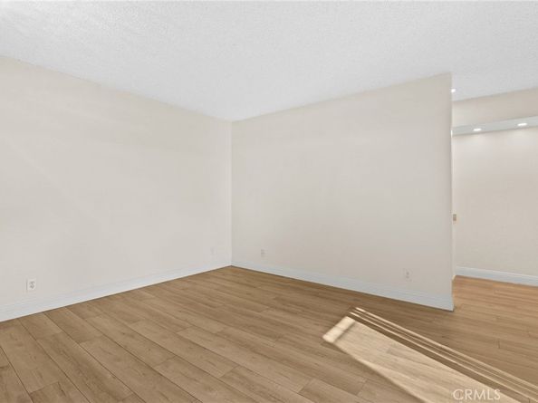 5651 Sumner Way 310, Culver City CA 90230