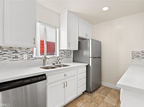 5651 Sumner Way 310, Culver City CA 90230