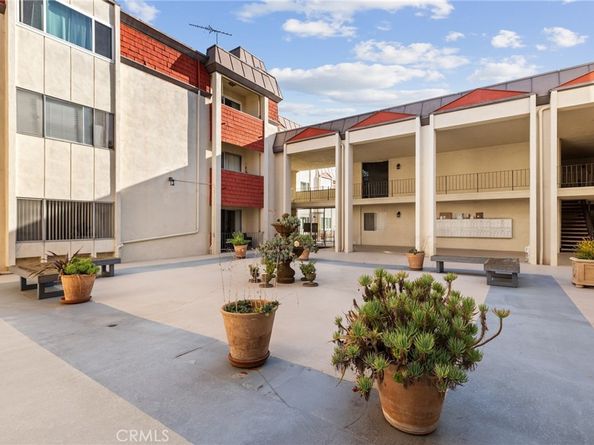 5651 Sumner Way 310, Culver City CA 90230