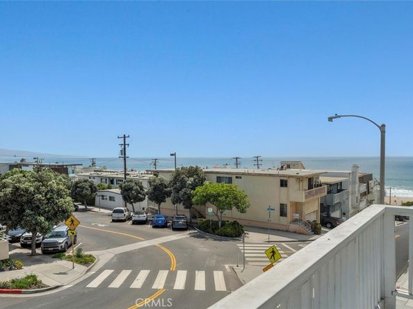 209 15th, Manhattan Beach CA 90266