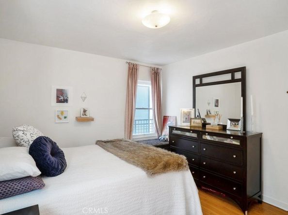 3012 Manhattan Avenue, Manhattan Beach CA 90266