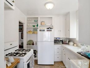 3012 Manhattan Avenue, Manhattan Beach CA 90266