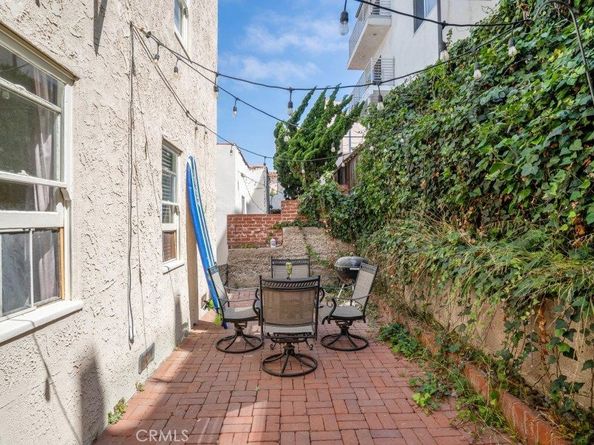 3012 Manhattan Avenue, Manhattan Beach CA 90266