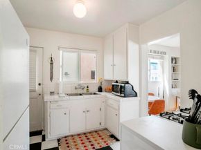 3012 Manhattan Avenue, Manhattan Beach CA 90266