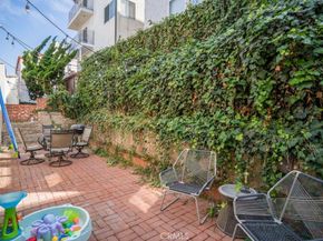 3012 Manhattan Avenue, Manhattan Beach CA 90266