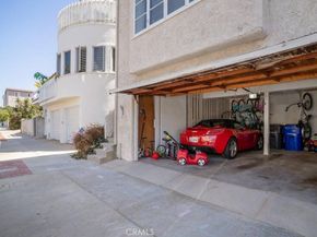 3012 Manhattan Avenue, Manhattan Beach CA 90266
