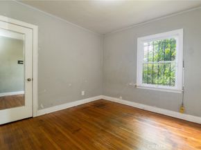 1104 W 89th Street, Los Angeles CA 90044