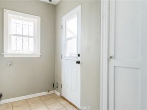 1104 W 89th Street, Los Angeles CA 90044