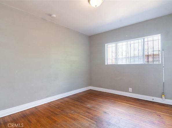 1104 W 89th Street, Los Angeles CA 90044