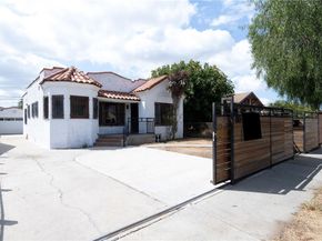 1104 W 89th Street, Los Angeles CA 90044