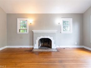1104 W 89th Street, Los Angeles CA 90044