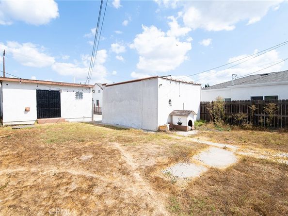 1104 W 89th Street, Los Angeles CA 90044