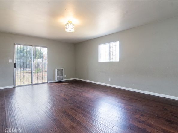 1104 W 89th Street, Los Angeles CA 90044
