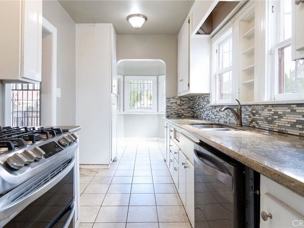 1104 W 89th Street, Los Angeles CA 90044