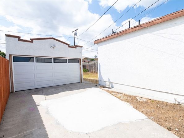 1104 W 89th Street, Los Angeles CA 90044