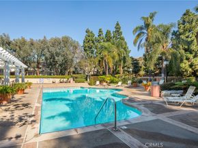 2571 Plaza Del Amo 107, Torrance CA 90503