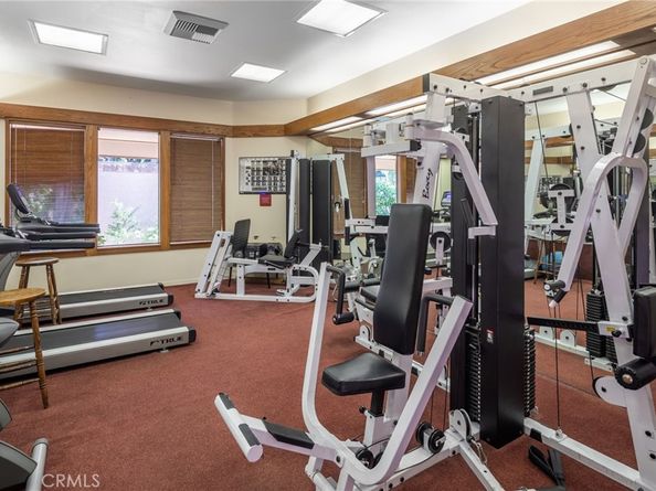 2571 Plaza Del Amo 107, Torrance CA 90503