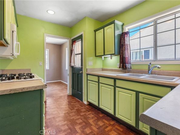 1654 W 216th Street, Torrance CA 90501