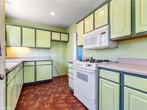 1654 W 216th Street, Torrance CA 90501