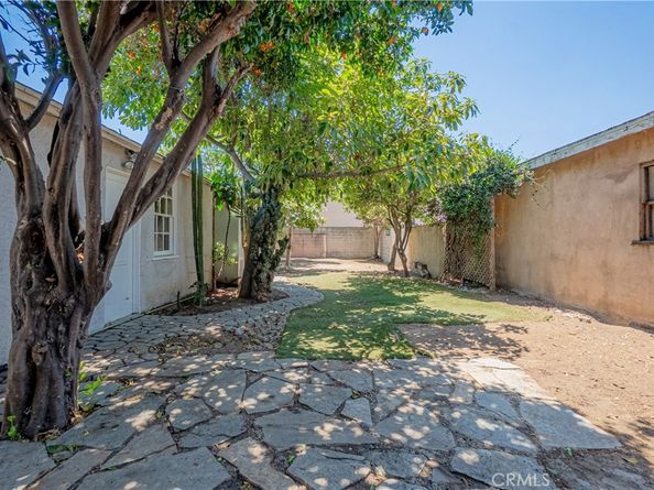 1654 W 216th Street, Torrance CA 90501