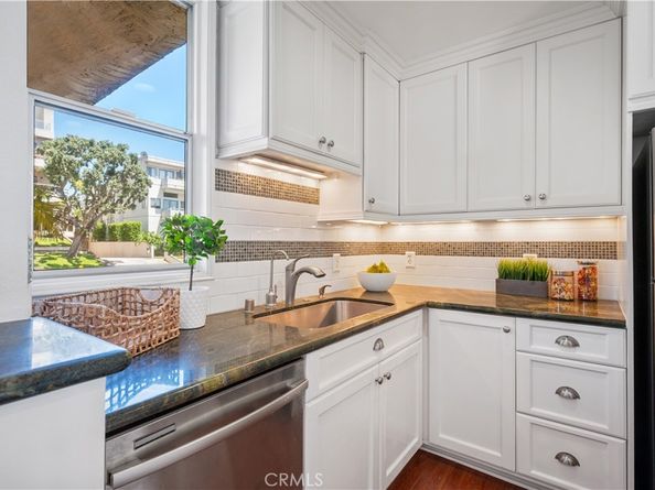 555 Esplanade 320, Redondo Beach CA 90277