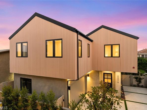 2206 Gates Avenue B, Redondo Beach CA 90278