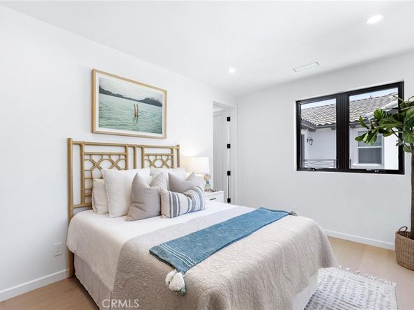2206 Gates Avenue B, Redondo Beach CA 90278