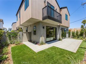 2206 Gates Avenue B, Redondo Beach CA 90278