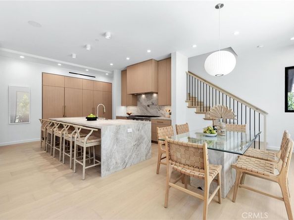 2206 Gates Avenue B, Redondo Beach CA 90278