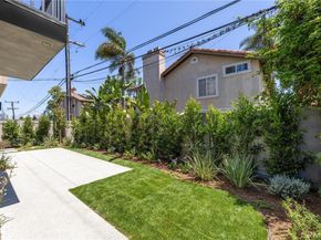 2206 Gates Avenue B, Redondo Beach CA 90278