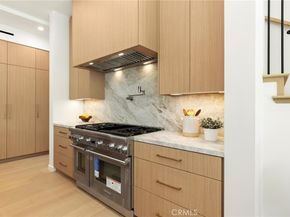 2206 Gates Avenue B, Redondo Beach CA 90278