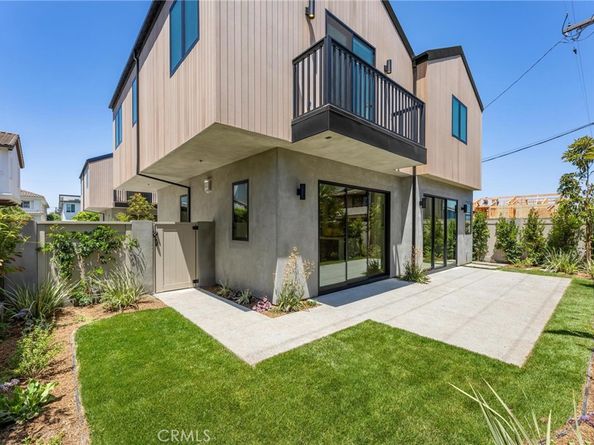 2206 Gates Avenue B, Redondo Beach CA 90278