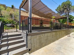 5439 S La Cienega Boulevard, Ladera Heights CA 90056