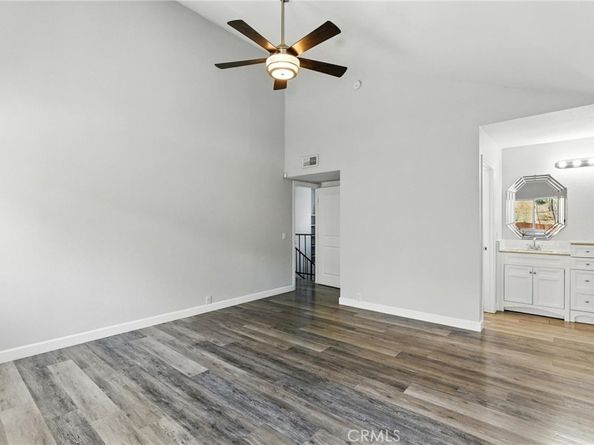 5439 S La Cienega Boulevard, Ladera Heights CA 90056