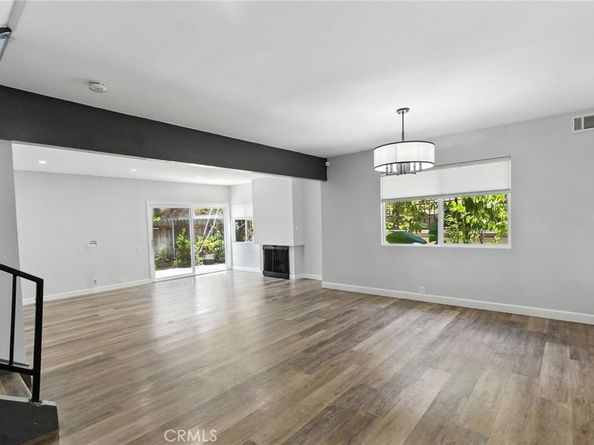 5439 S La Cienega Boulevard, Ladera Heights CA 90056