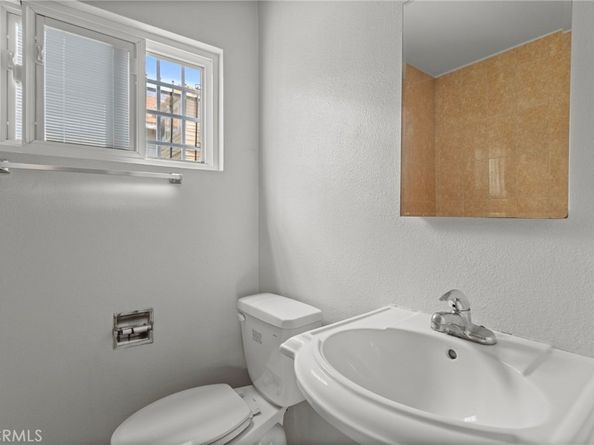 1053 S Oxford Avenue, Los Angeles CA 90006
