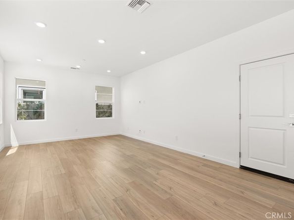 413 E 220th Street, Carson CA 90745