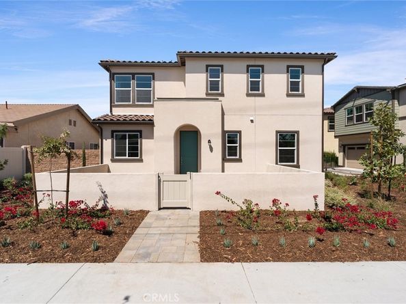 413 E 220th Street, Carson CA 90745