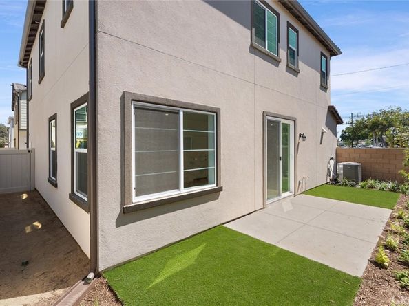 413 E 220th Street, Carson CA 90745