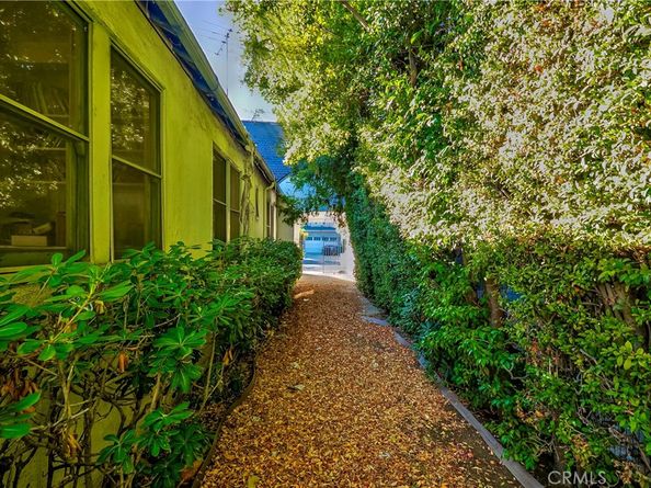 1446 S Oakhurst Drive, Los Angeles CA 90035