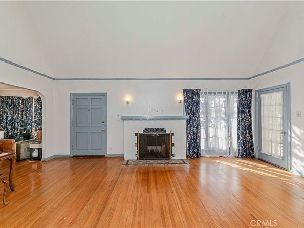 1446 S Oakhurst Drive, Los Angeles CA 90035