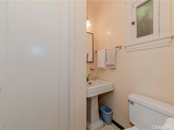 1446 S Oakhurst Drive, Los Angeles CA 90035