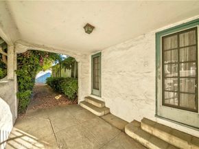 1446 S Oakhurst Drive, Los Angeles CA 90035