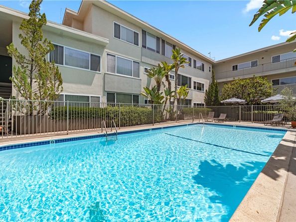 1525 N Hayworth Ave 205, Los Angeles CA 90046