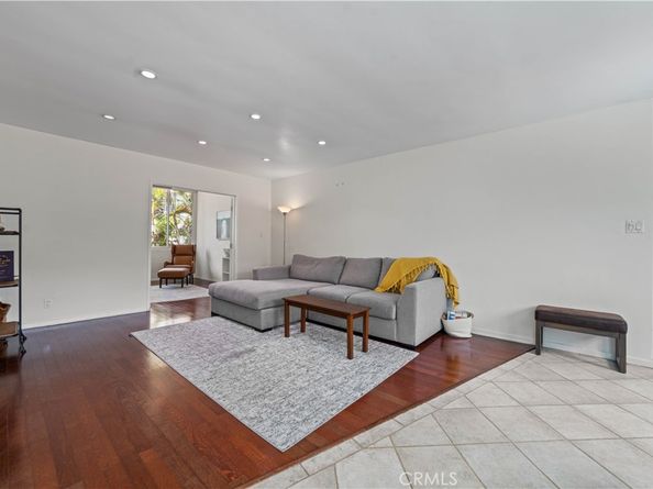 1525 N Hayworth Ave 205, Los Angeles CA 90046