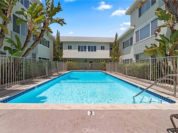 1525 N Hayworth Ave 205, Los Angeles CA 90046