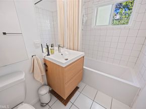 3017 4th, Santa Monica CA 90405