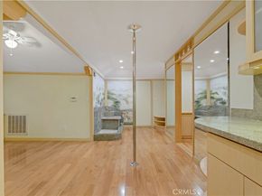 434 S Irving Boulevard, Los Angeles CA 90020