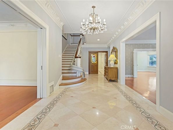 434 S Irving Boulevard, Los Angeles CA 90020