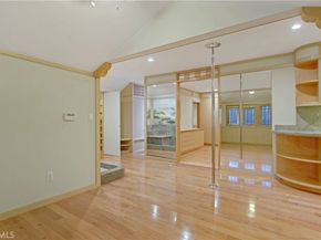 434 S Irving Boulevard, Los Angeles CA 90020